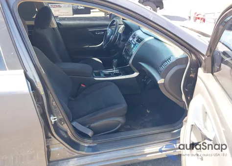 2013 Nissan Altima 3.5 Sv from USA, damaged, VIN 1N4BL3AP4DN485643